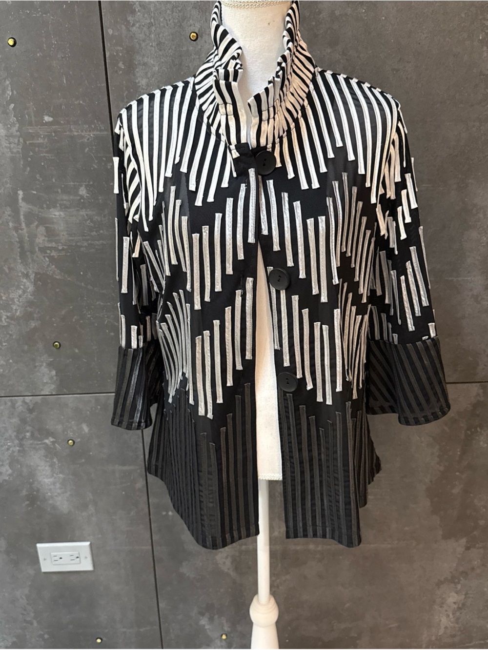 Saint Gil Paris Women's Semi-transparent Dressy Artsy Shirt  blazer size M